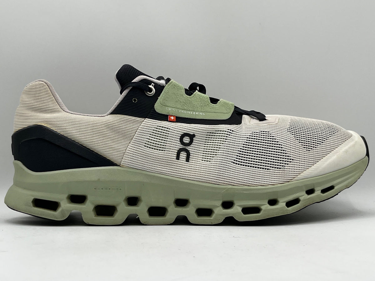 On Running Cloudstratus 2 Road Running Shoes