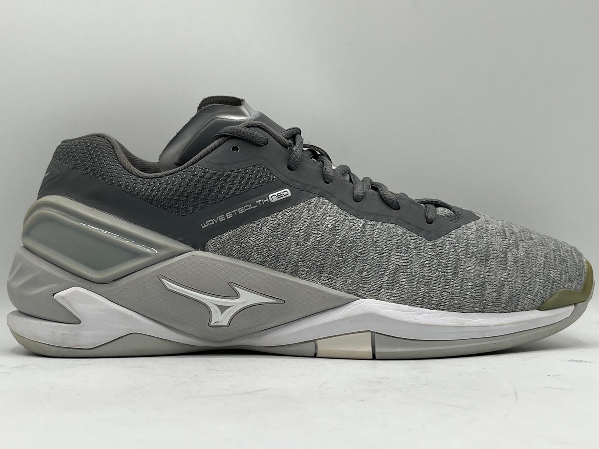 Mizuno indoor Court Athletic Shoes (Non-Marking)