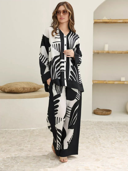 XAYWEAR Women's Kuroba Black And White Co Ord Set