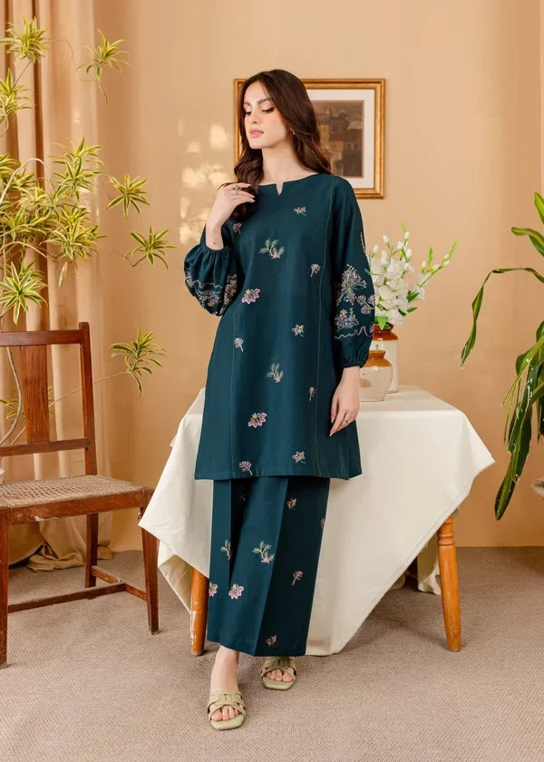 XAYWEAR Women's 2Pc Teal Regular Fit Co-Ord Set