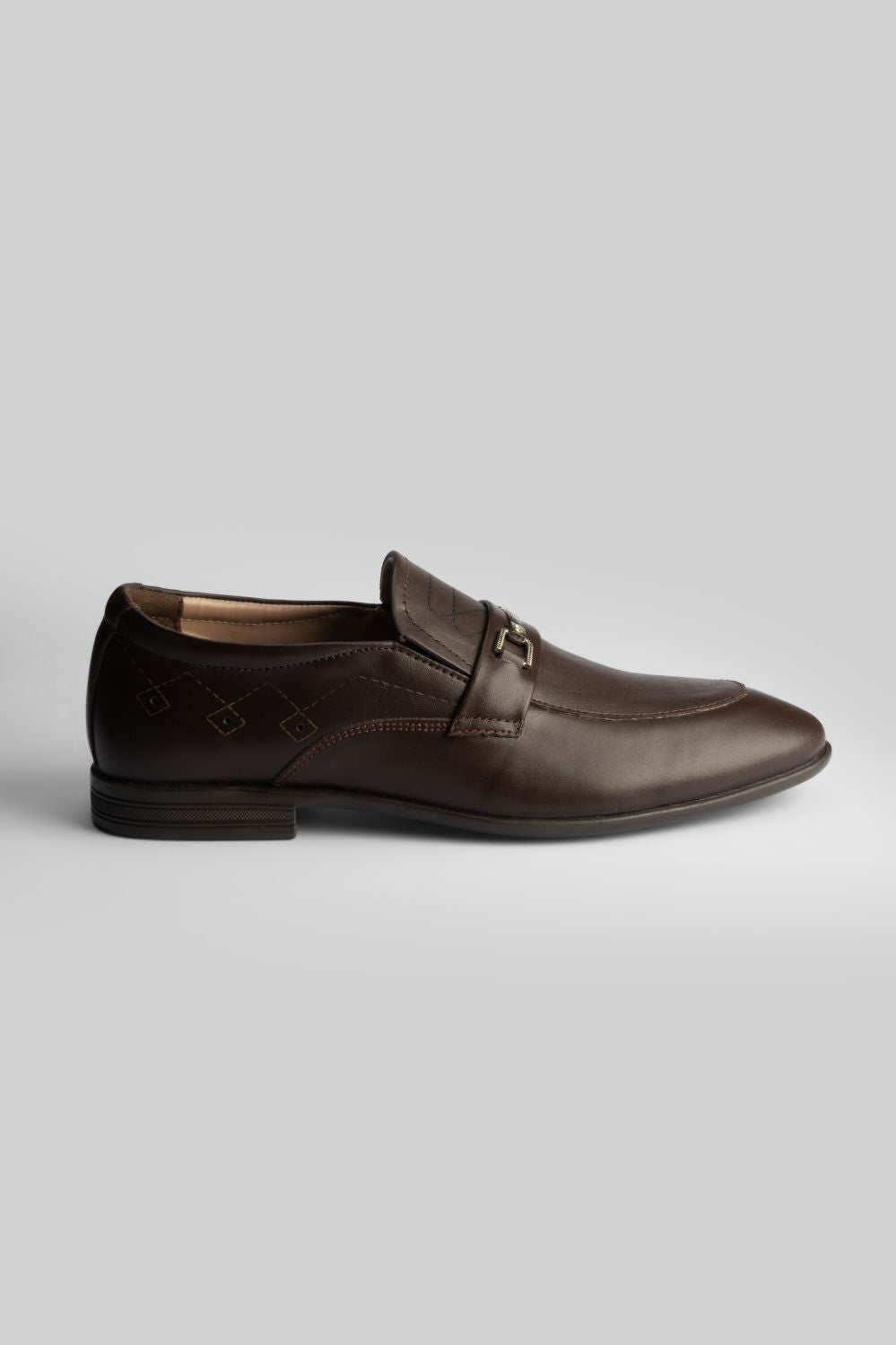 XAYWEAR Men Brown Formal Moccasin