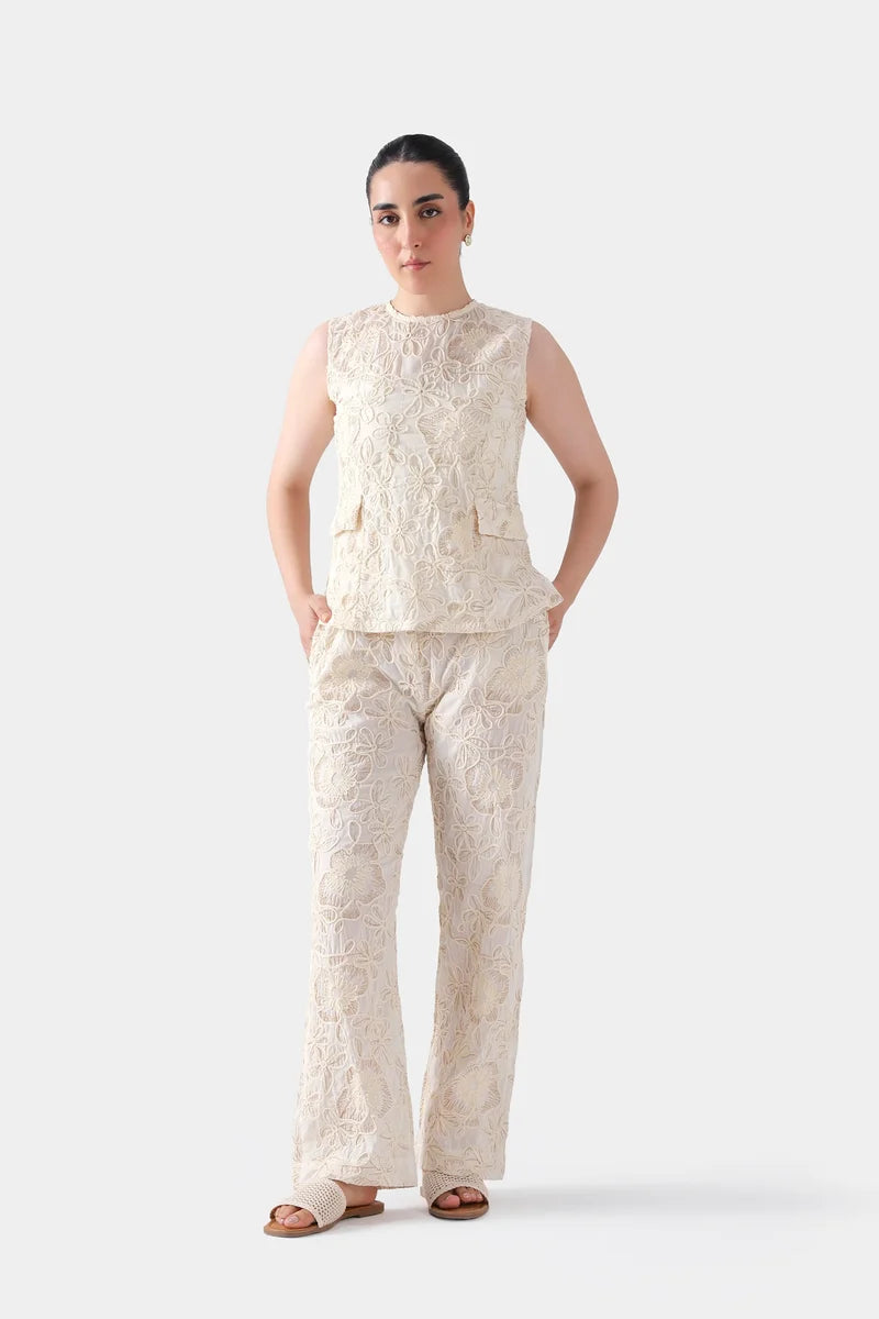 XAYWEAR Embroidered Pants