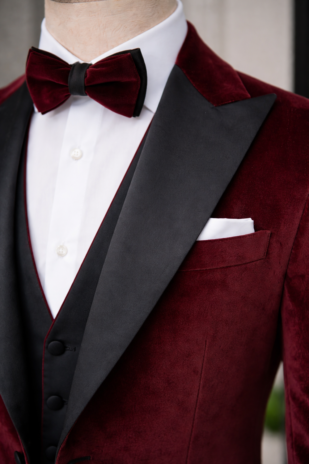 XAYWEAR Bordeaux Velvet Slim-Fit Tuxedo 3-Piece Suit For Men