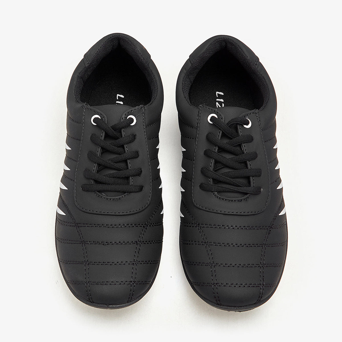XAYWEAR Women's Stitched Detail Cushioned Sneaker