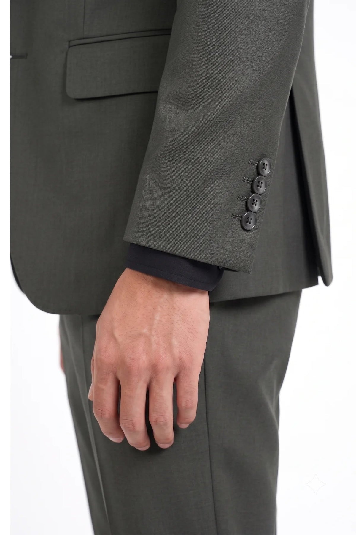 XAYWEAR Fierro Three Piece Suit