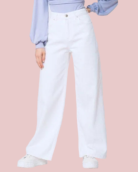 Highwaist White Wide Leg Floor Length Jeans For Women
