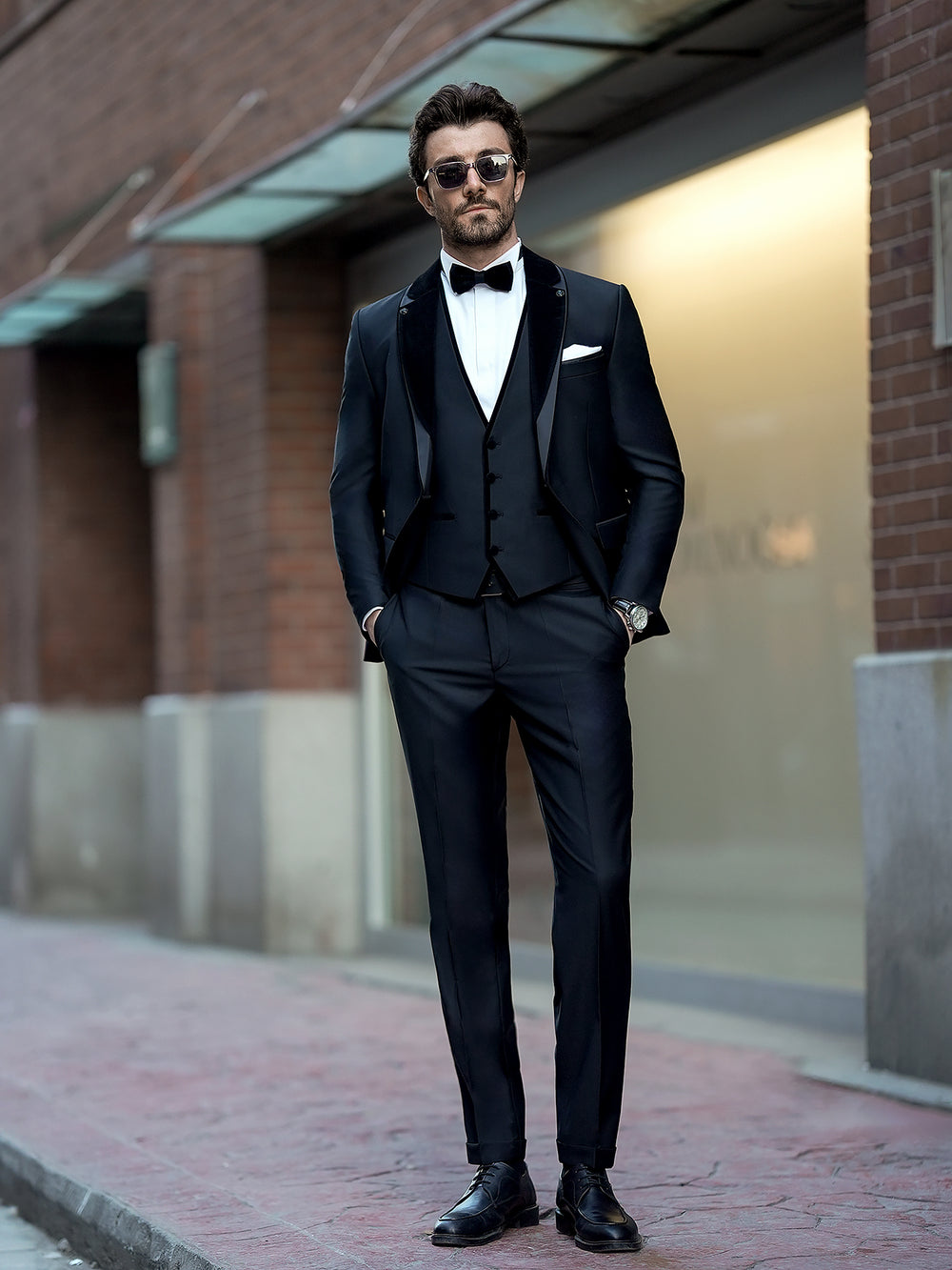XAYWEAR Luxury Black Slim-Fit Tuxedo 3-Piece Suit For Men