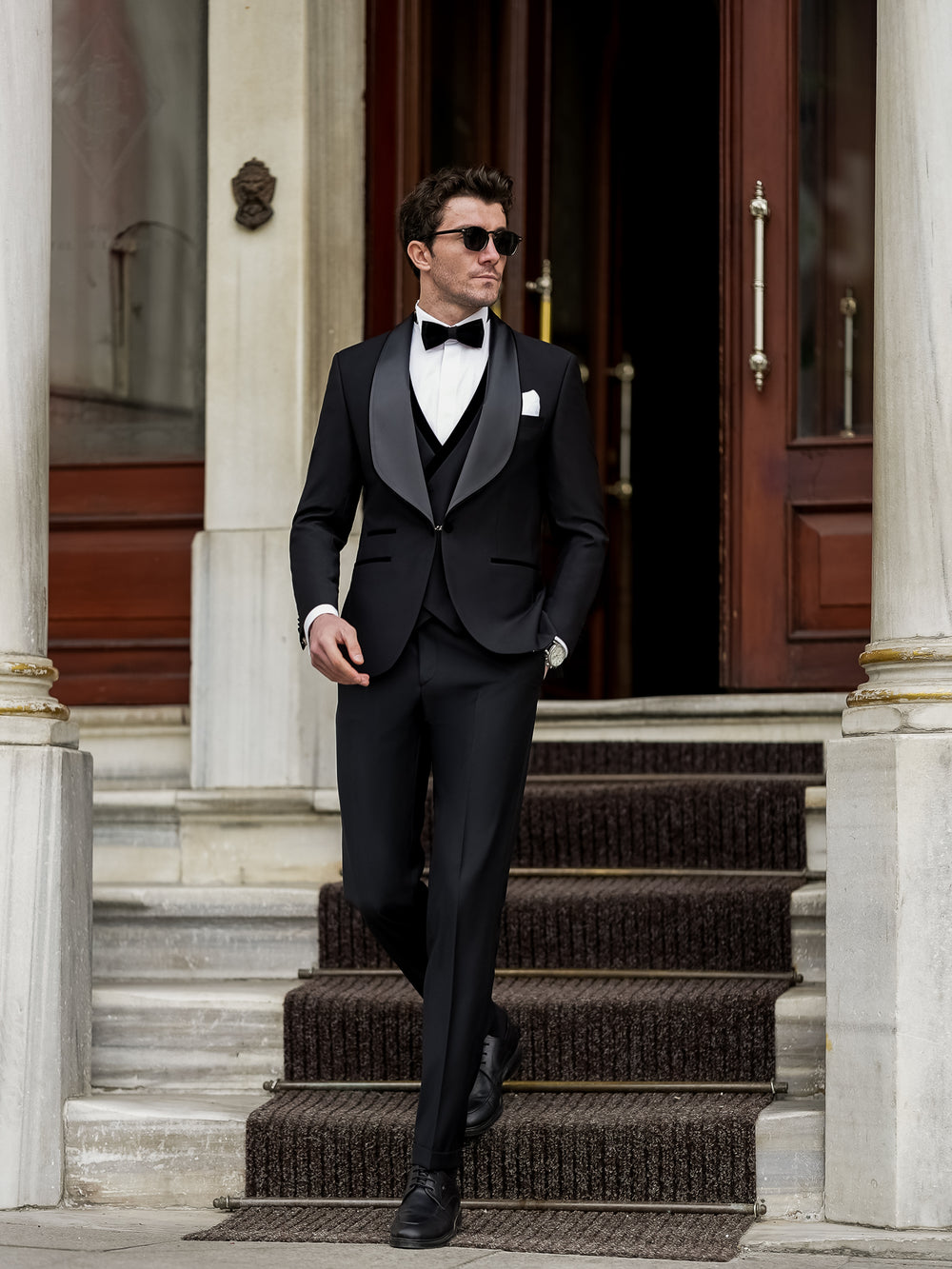 XAYWEAR Men's Black Slim-Fit Tuxedo 3-Piece Suit