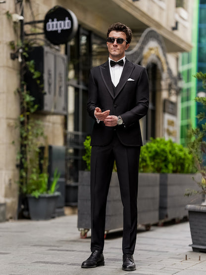 XAYWEAR Black Slim-Fit Tuxedo 3-Piece
