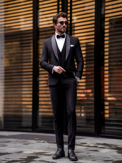 XAYWEAR Black Slim-Fit Tuxedo 3-Piece Suit For Men