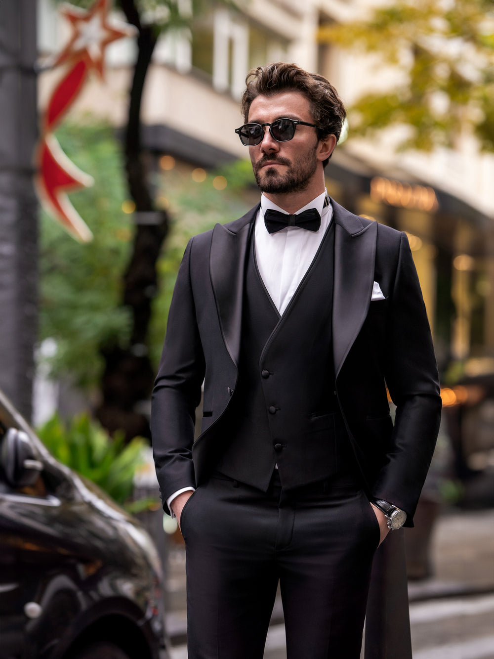 XAYWEAR Black Formal Slim-Fit Tuxedo 3-Piece Suit For Men
