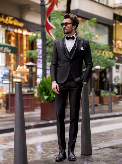 XAYWEAR Black Formal Slim-Fit Tuxedo 3-Piece Suit For Men