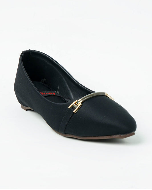 XAYWEAR Women's Pump - Grace Charm – Black