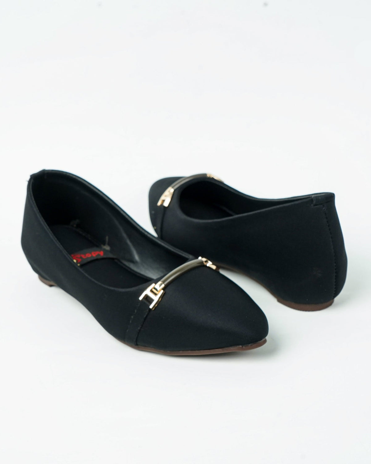 XAYWEAR Women's Pump - Grace Charm – Black