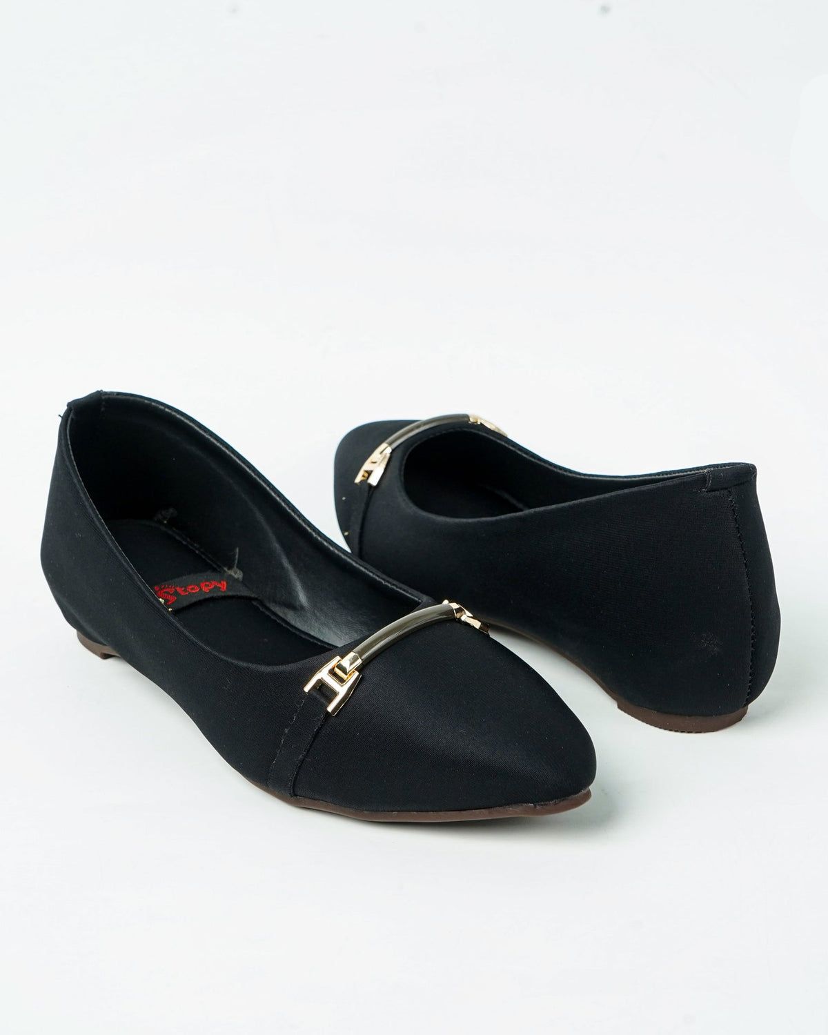 XAYWEAR Women's Pump - Grace Charm – Black
