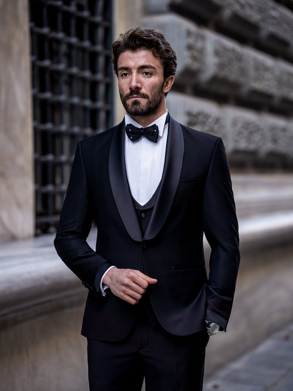 XAYWEAR The Elegant Men's Black Slim-Fit Tuxedo 3-Piece Formal Sit