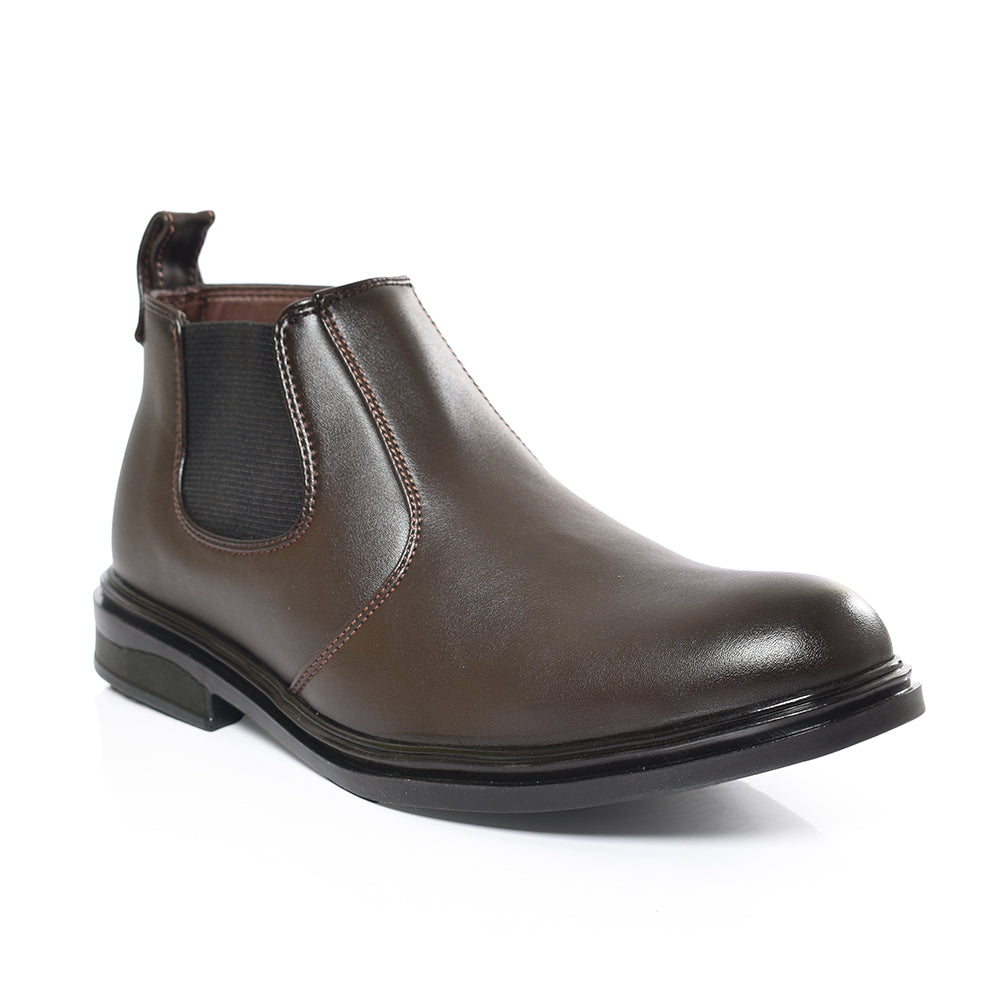 Classic Chelsea Boots - Brown