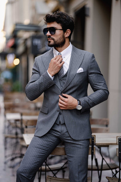 XAYWEAR Men's Grey Striped Slim-Fit Suit 3-Piece Suit