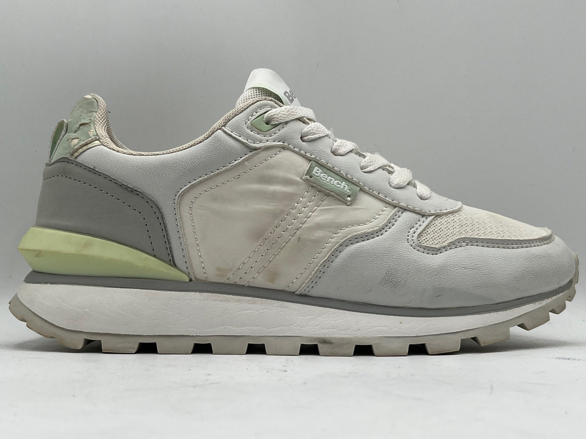 Bench Walking Shoes