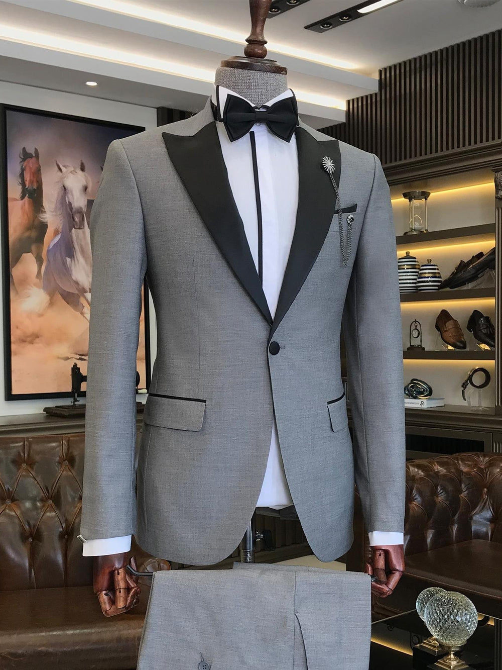 XAYWEAR Grey Slim-Fit Tuxedo 2-Piece Men's Suit