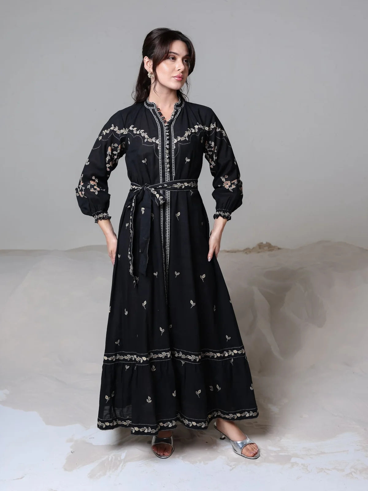 XAYWEAR Women's Rubin Black Leaf Pattern Dress