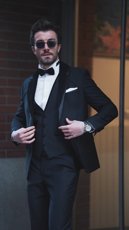 XAYWEAR Luxury Black Slim-Fit Tuxedo 3-Piece Suit For Men