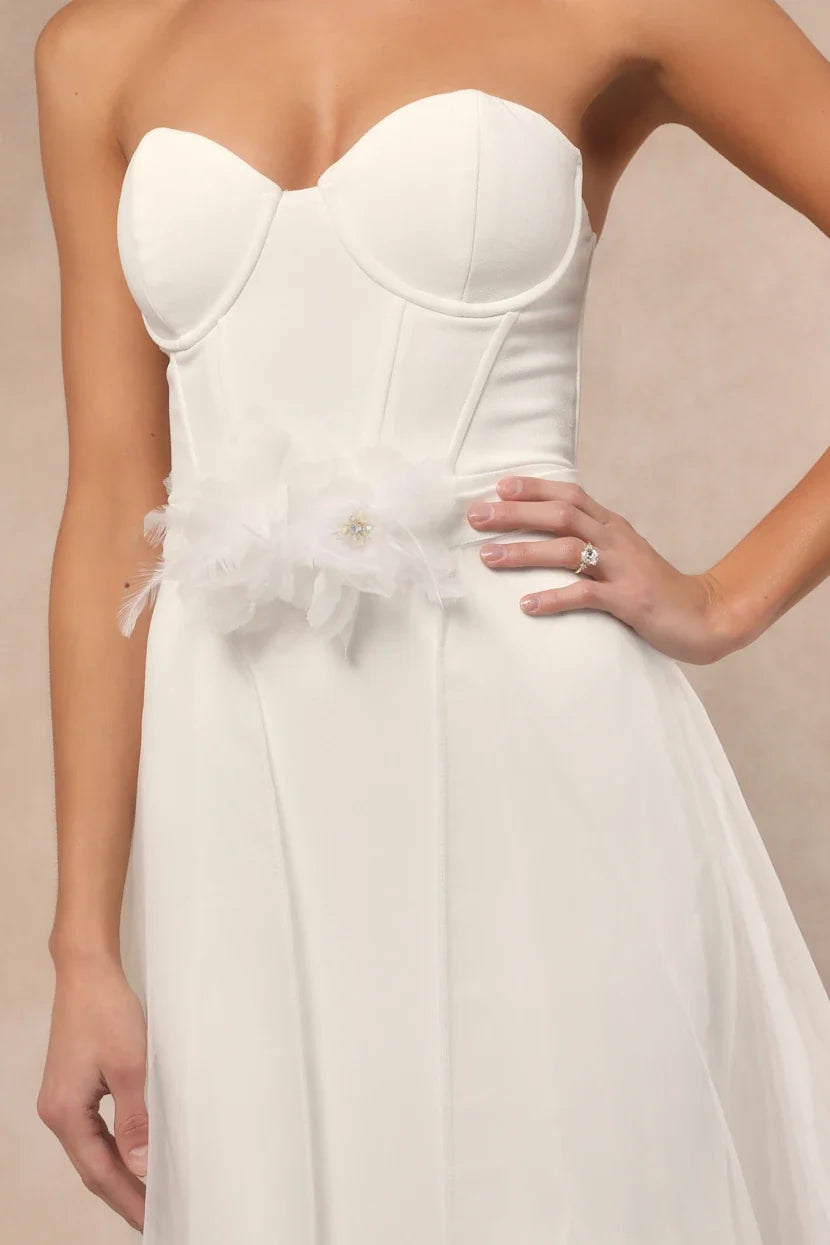 XAYWEAR Premium Romantic A-Line Bridal Dress with Floral Appliques - XAYWEAR