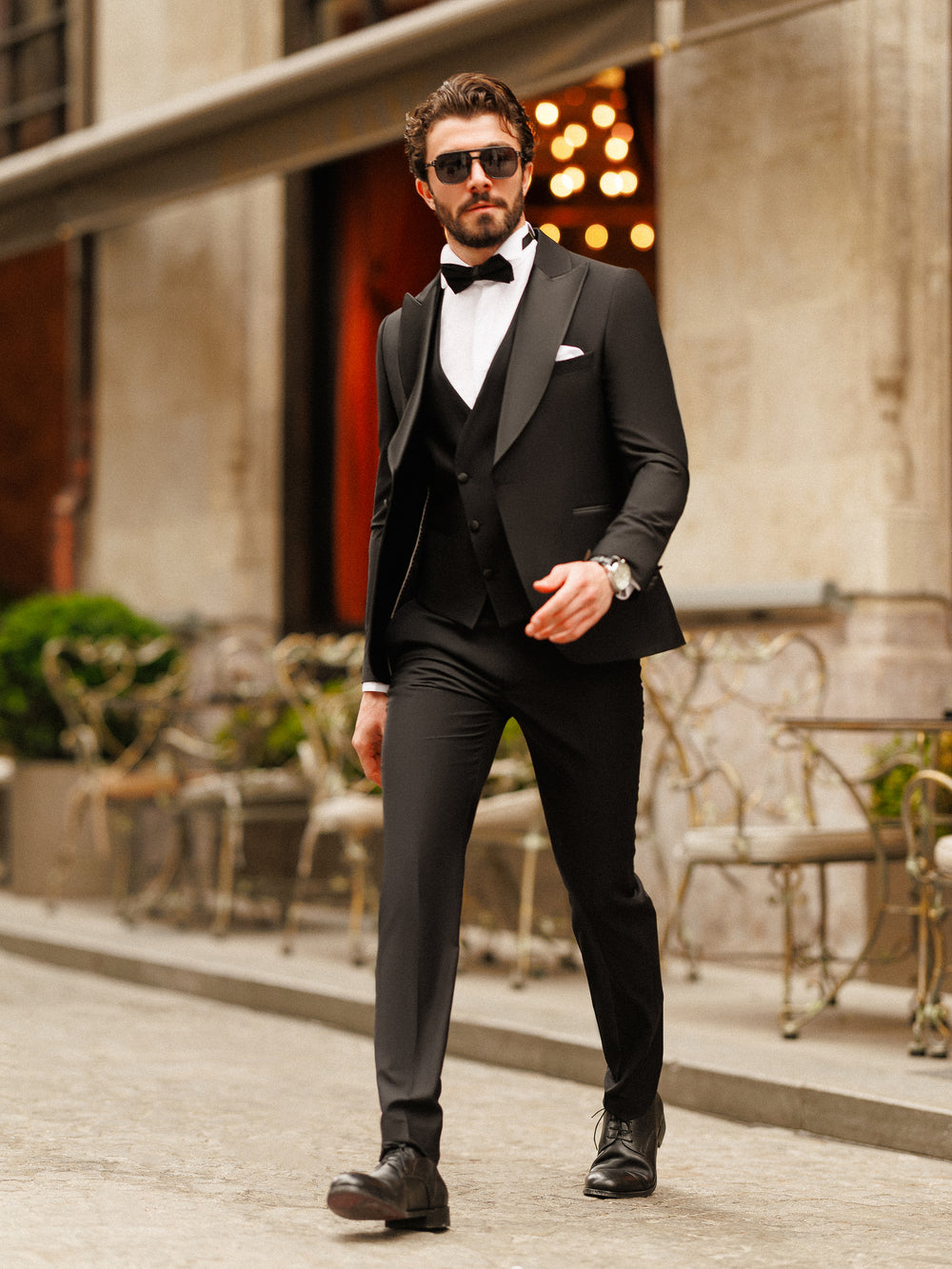 XAYWEAR Black Formal Slim-Fit Tuxedo 3-Piece Suit For Men