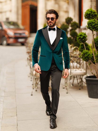 XAYWEAR Men's Emerald Velvet Slim-Fit Tuxedo 3-Piece
