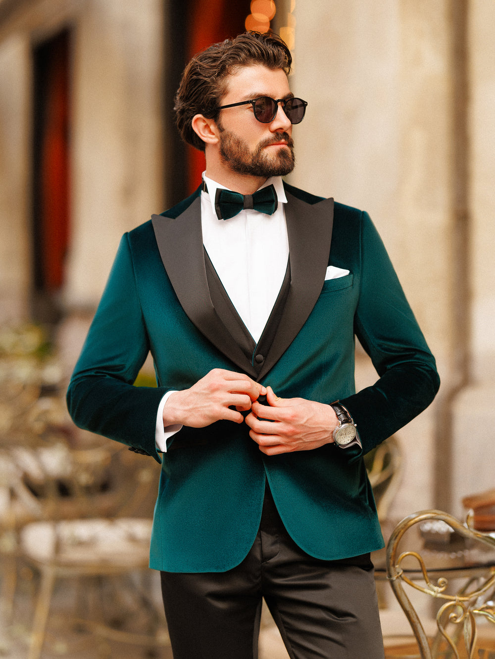 XAYWEAR Men's Emerald Velvet Slim-Fit Tuxedo 3-Piece